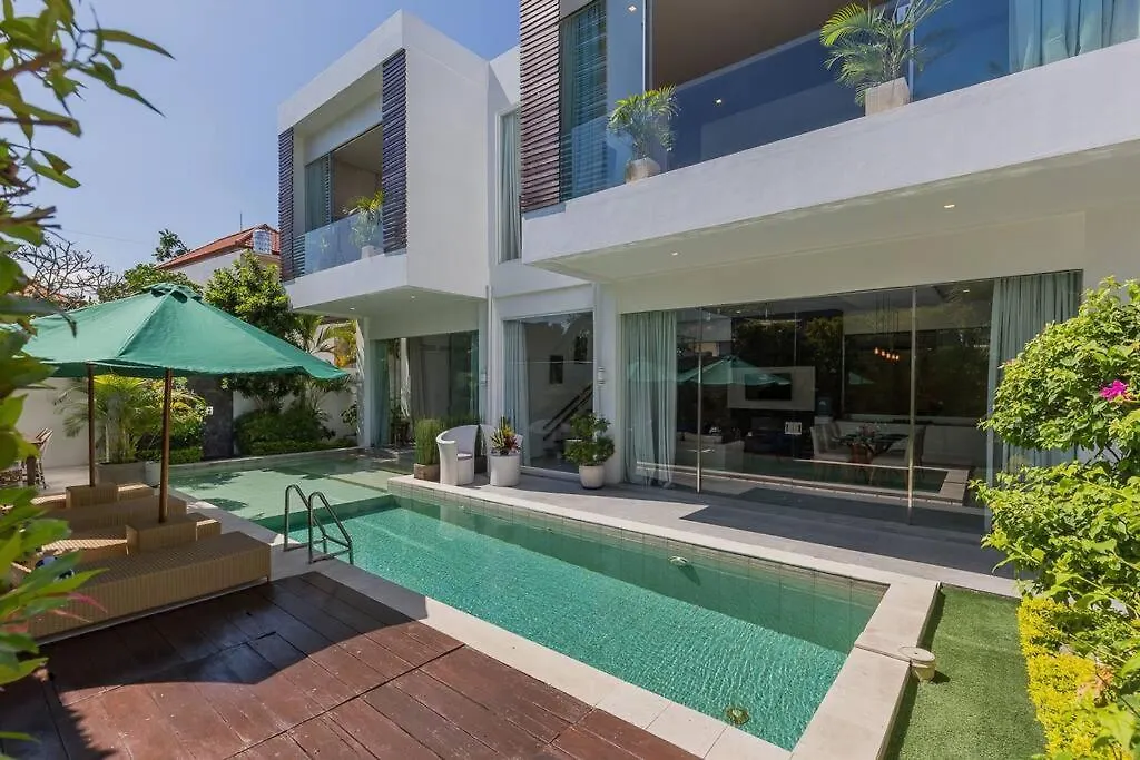 Villa Serenity: Modern Design Luxury 12M Pool And Bbq Seminyak